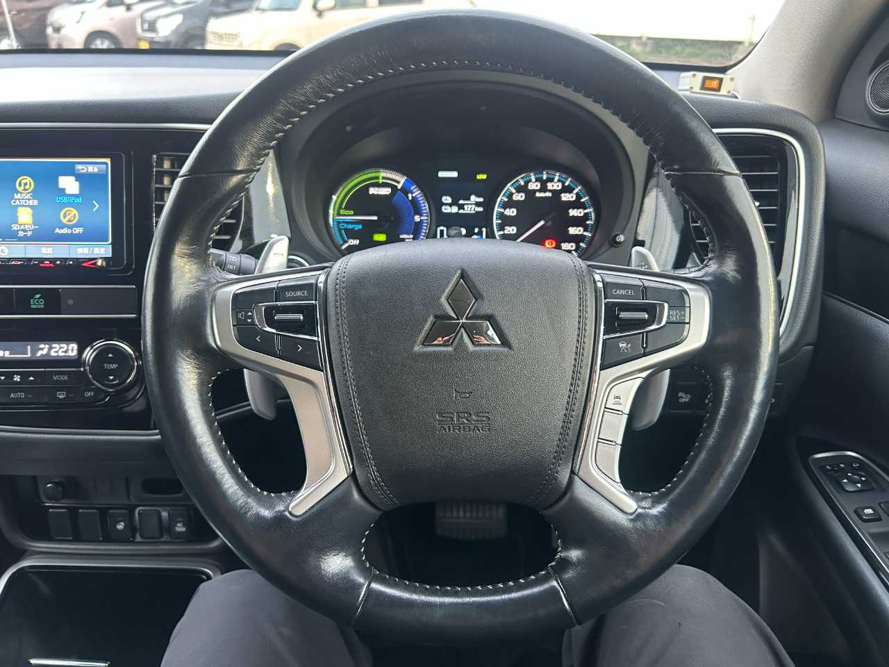 三菱 アウトランダーＰＨＥＶ