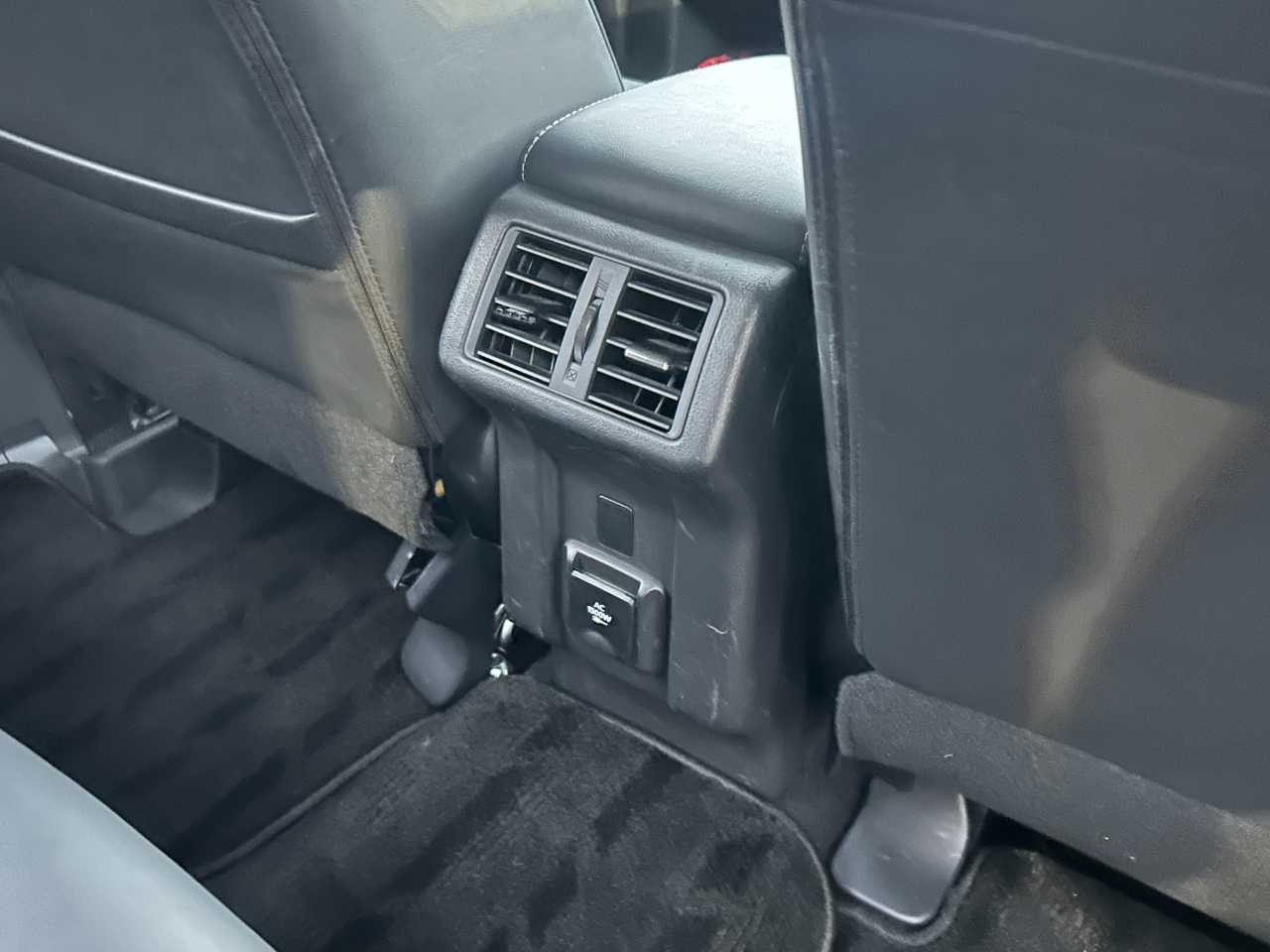 三菱 アウトランダーＰＨＥＶ