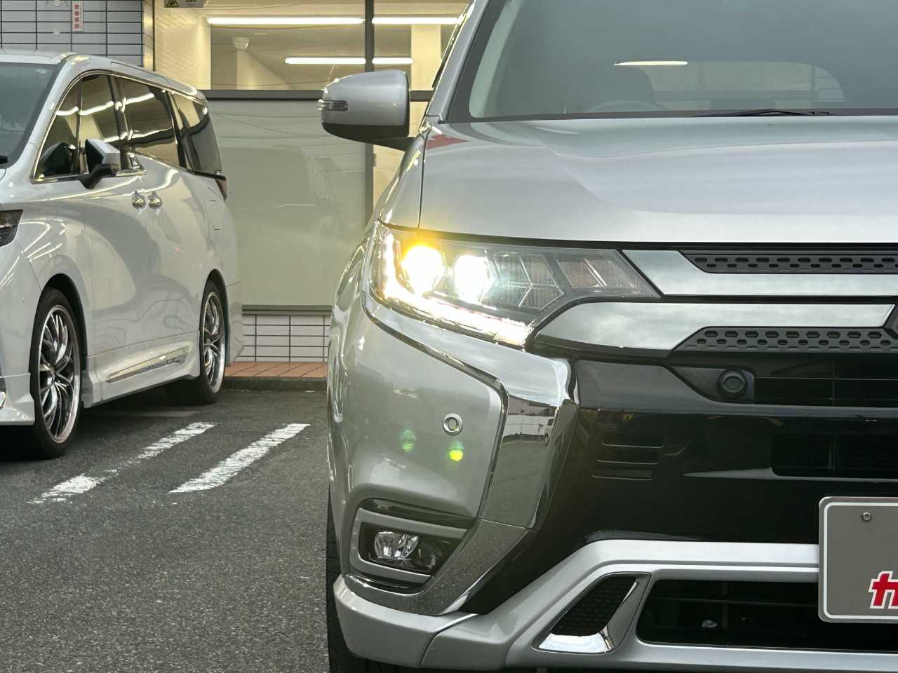 三菱 アウトランダーＰＨＥＶ