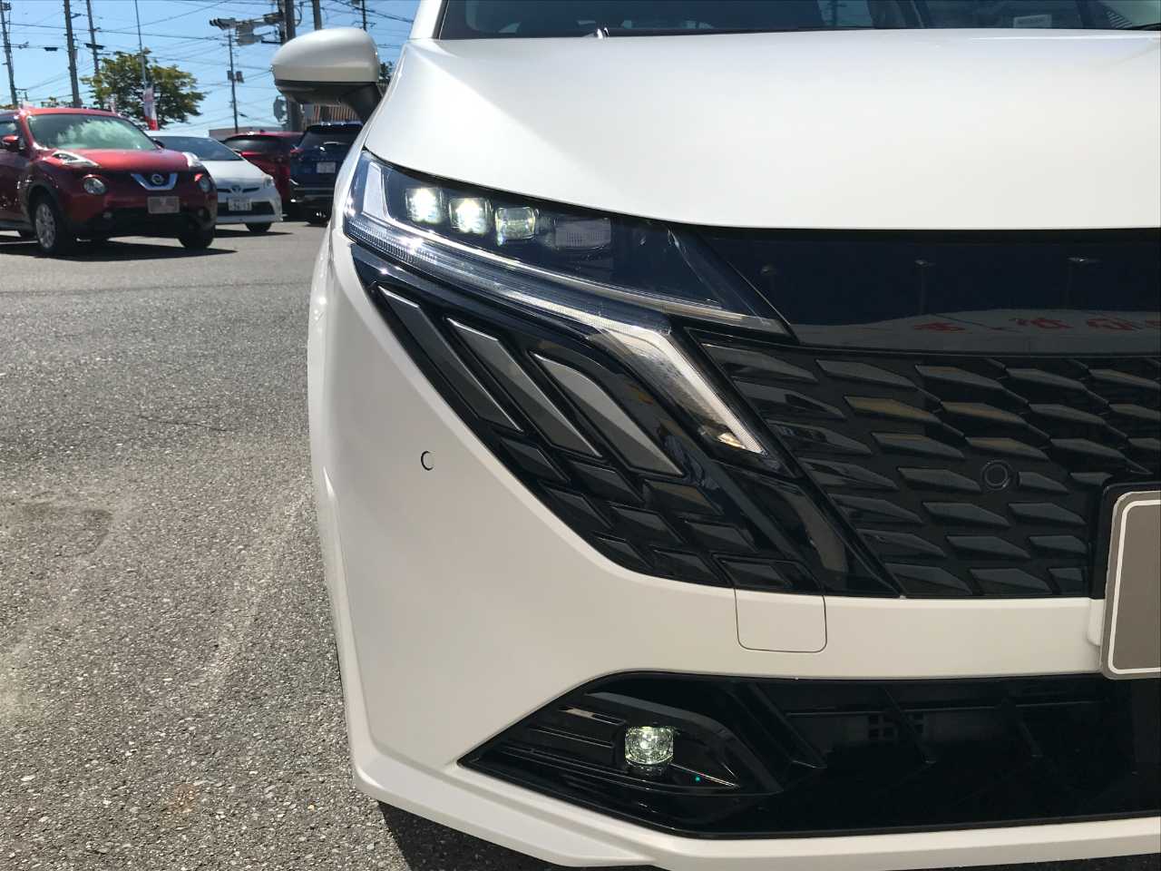 日産 オーラ