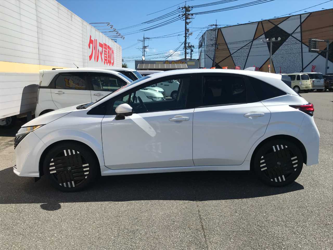 日産 オーラ