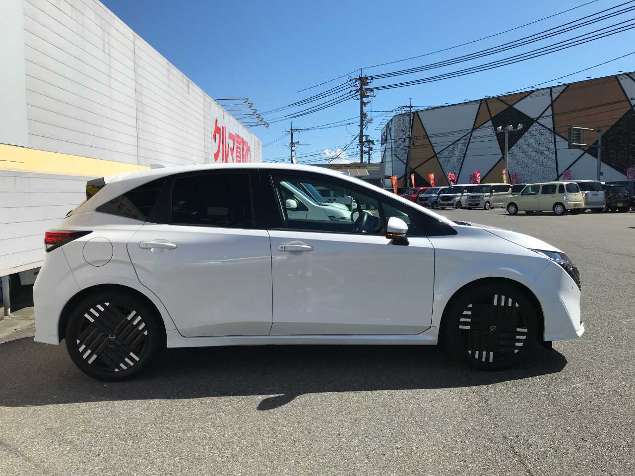日産 オーラ