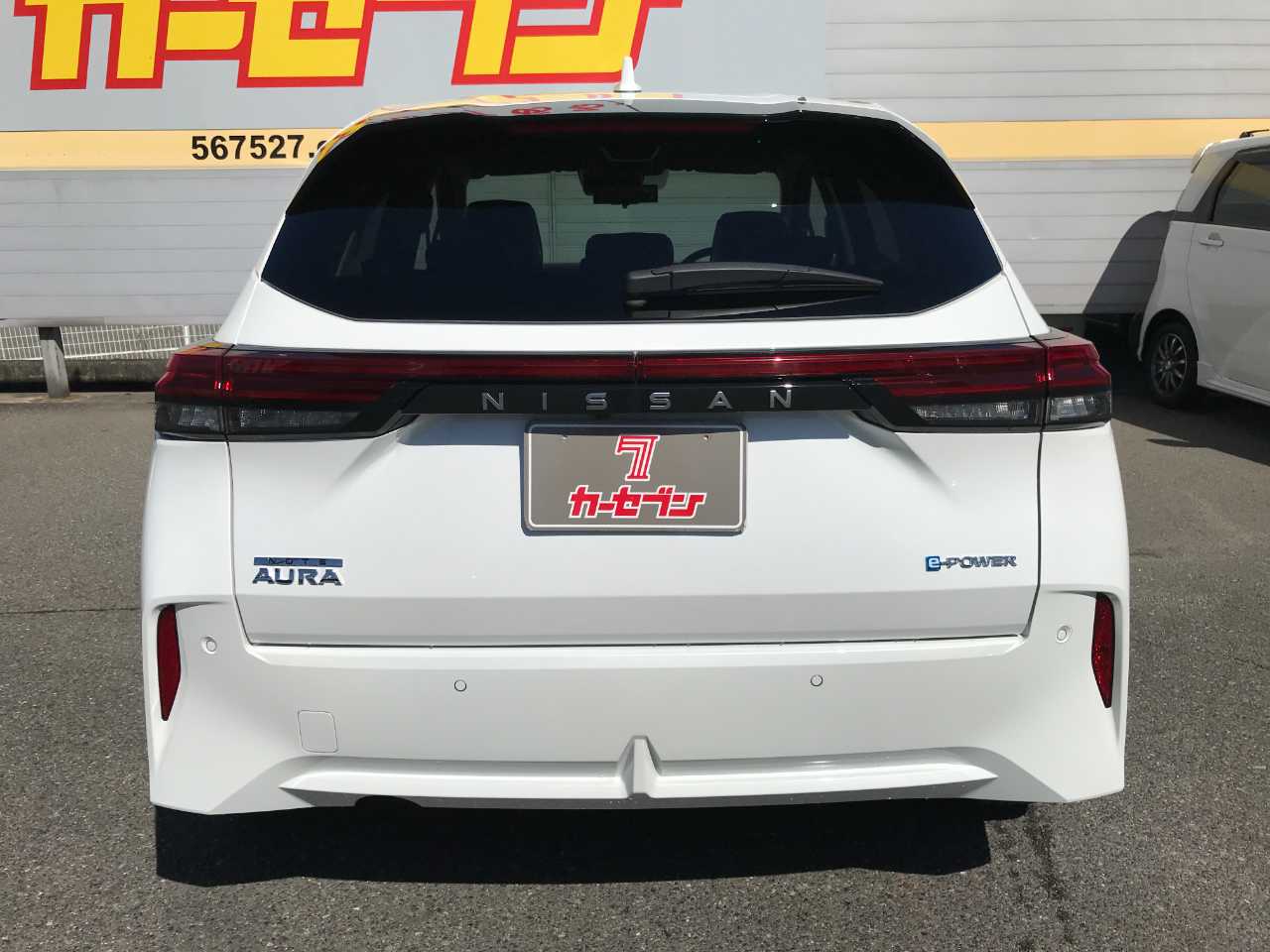 日産 オーラ