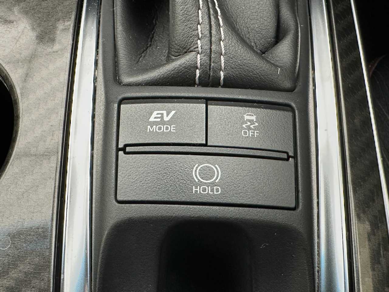 トヨタ クラウン　ハイブリッド