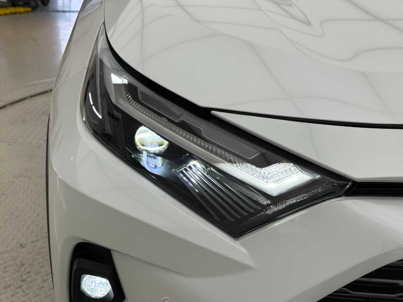トヨタ ＲＡＶ４　ハイブリッド