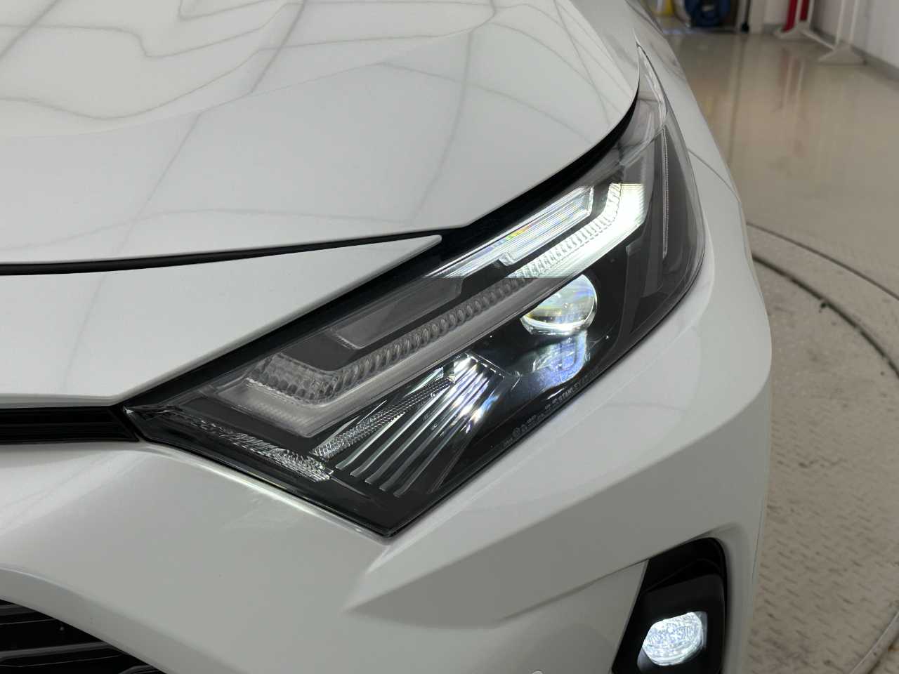 トヨタ ＲＡＶ４　ハイブリッド