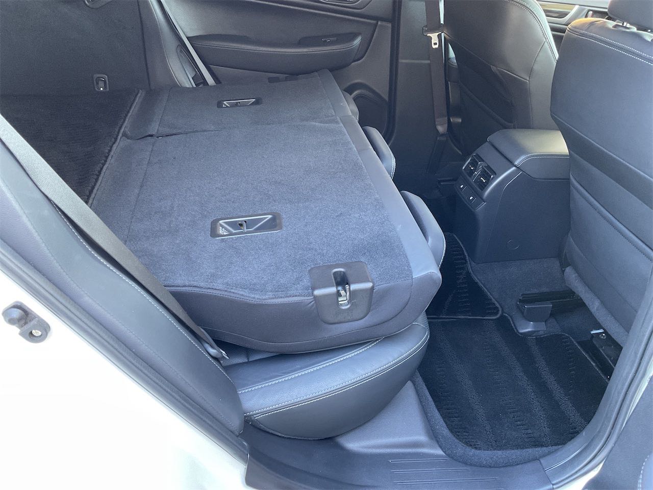 スバル レガシィアウトバック