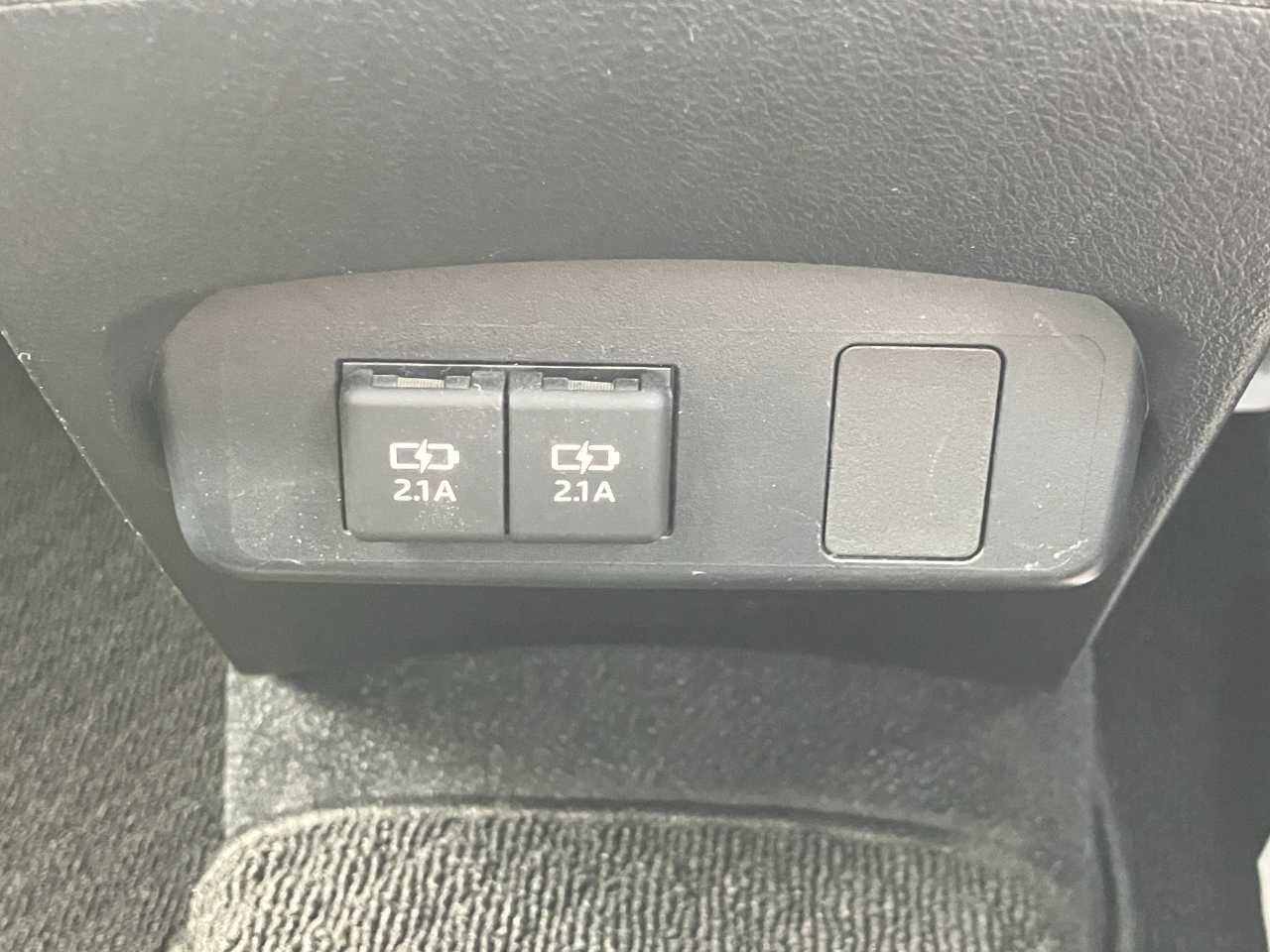トヨタ シエンタ　ハイブリッド