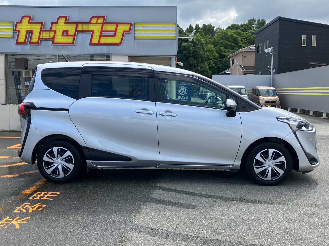 トヨタ シエンタ　ハイブリッド