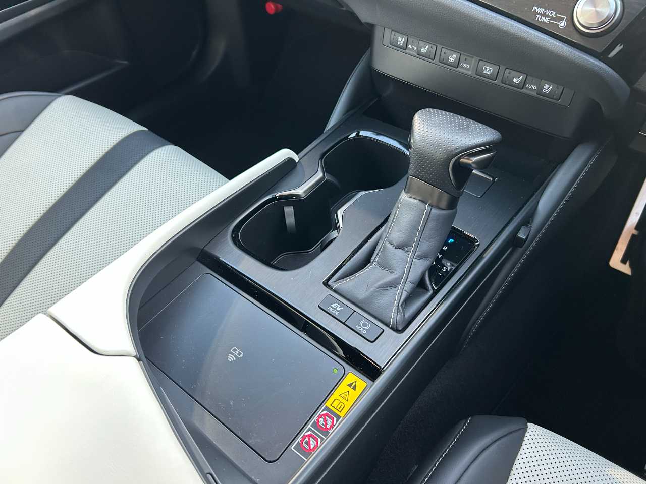レクサス レクサス　ＥＳ３００ｈ