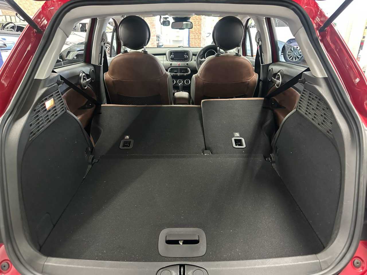 フィアット フィアット　５００Ｘ　ＳＵＶ