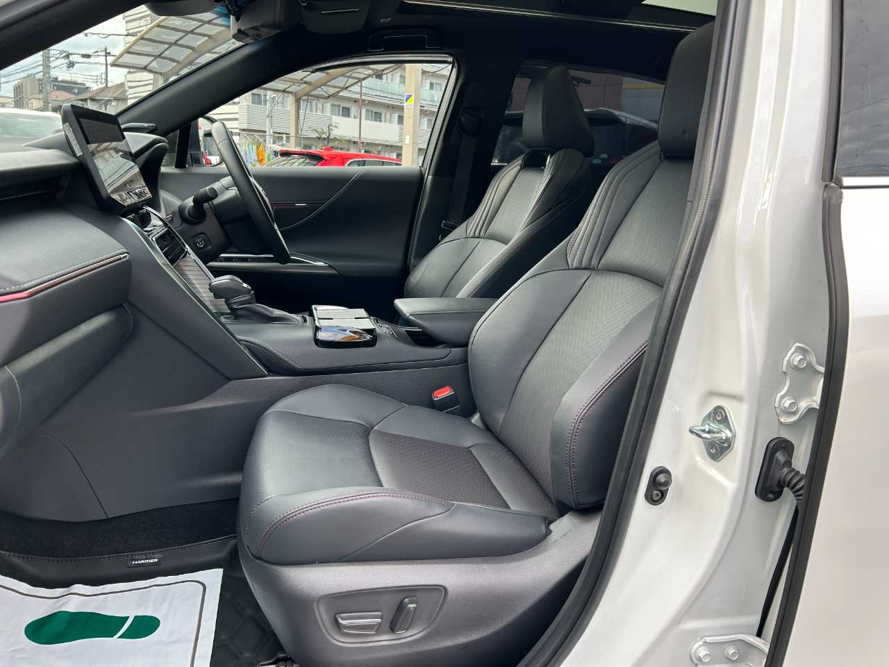 トヨタ ハリアーＰＨＥＶ