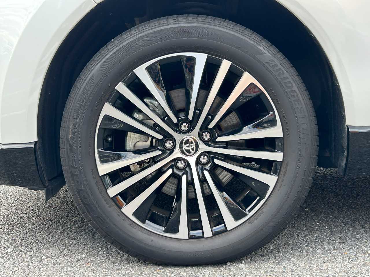 トヨタ ハリアーＰＨＥＶ
