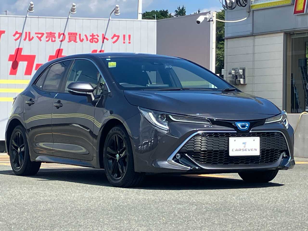 トヨタ カローラスポーツ　ハイブリッド