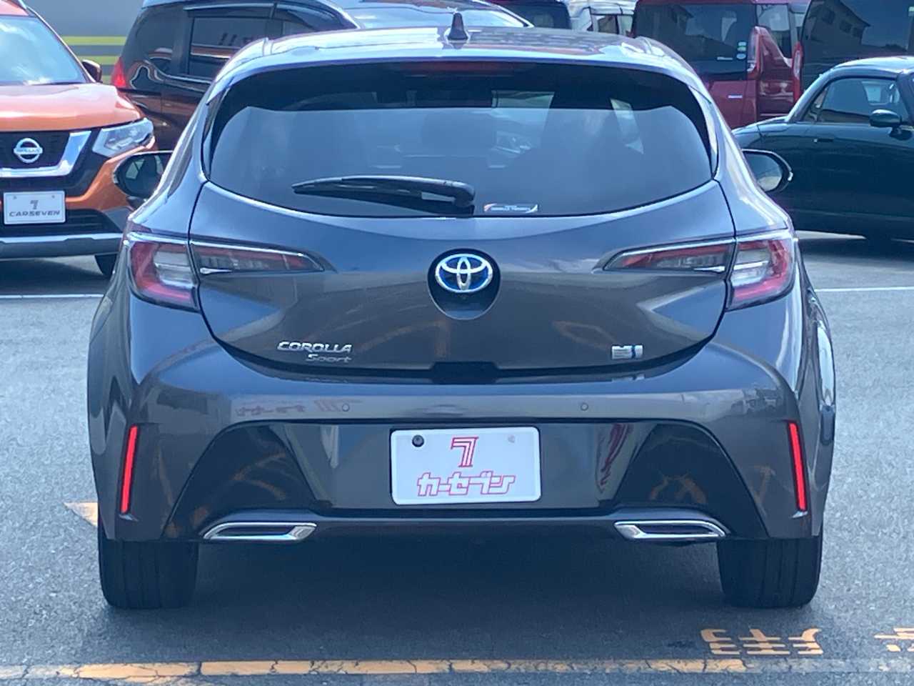 トヨタ カローラスポーツ　ハイブリッド