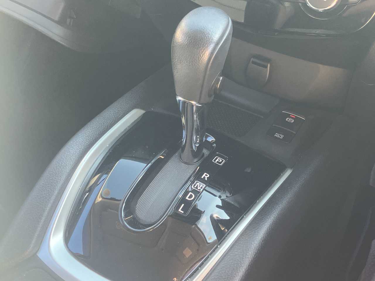 日産 エクストレイル　ハイブリッド