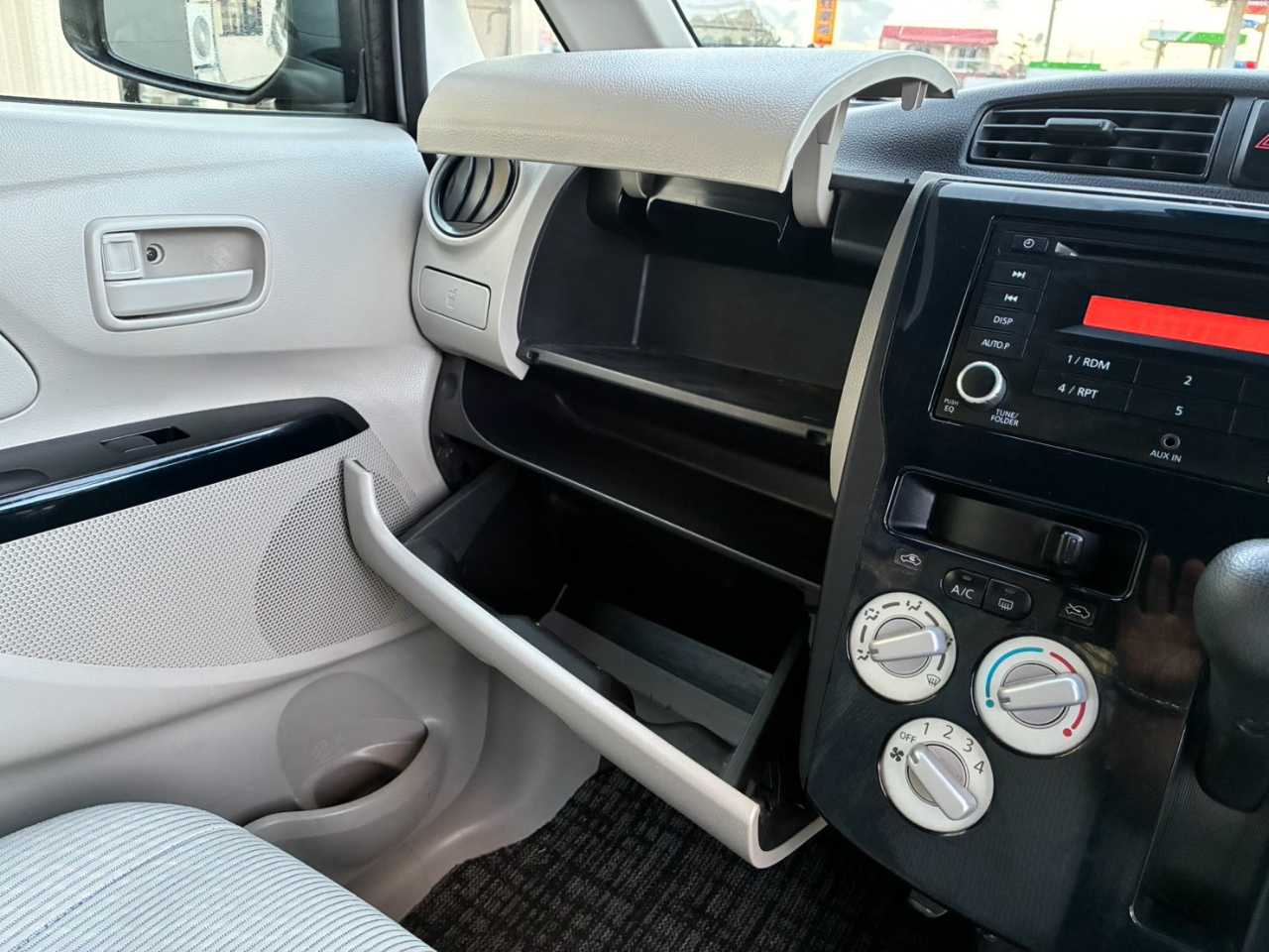 日産 デイズ