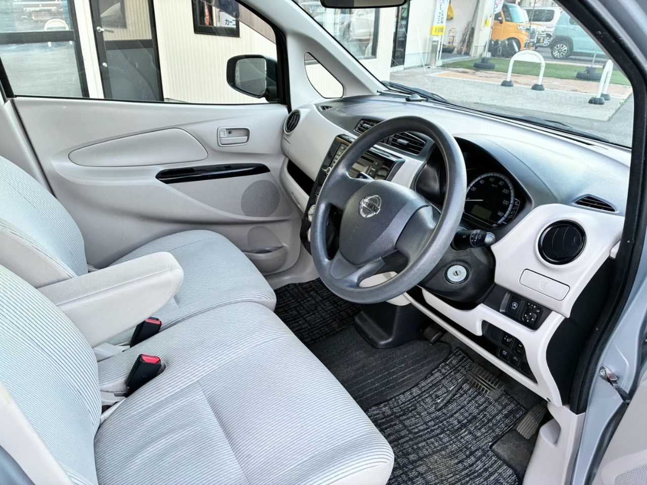 日産 デイズ