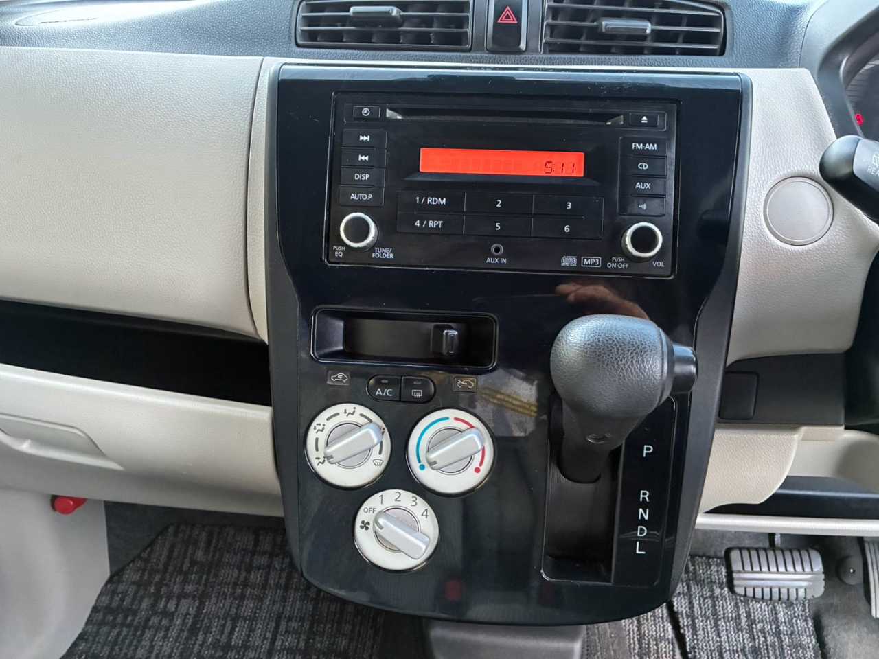 日産 デイズ