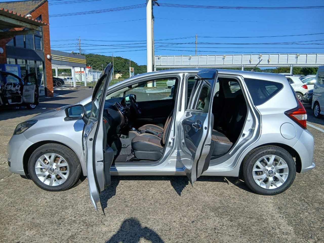 日産 ノート　ＨＢ