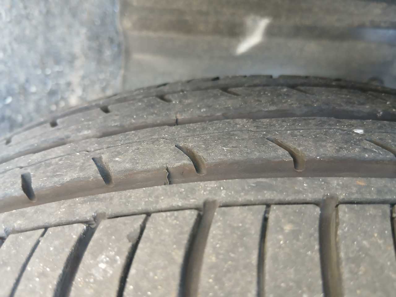 日産 ノート　ＨＢ