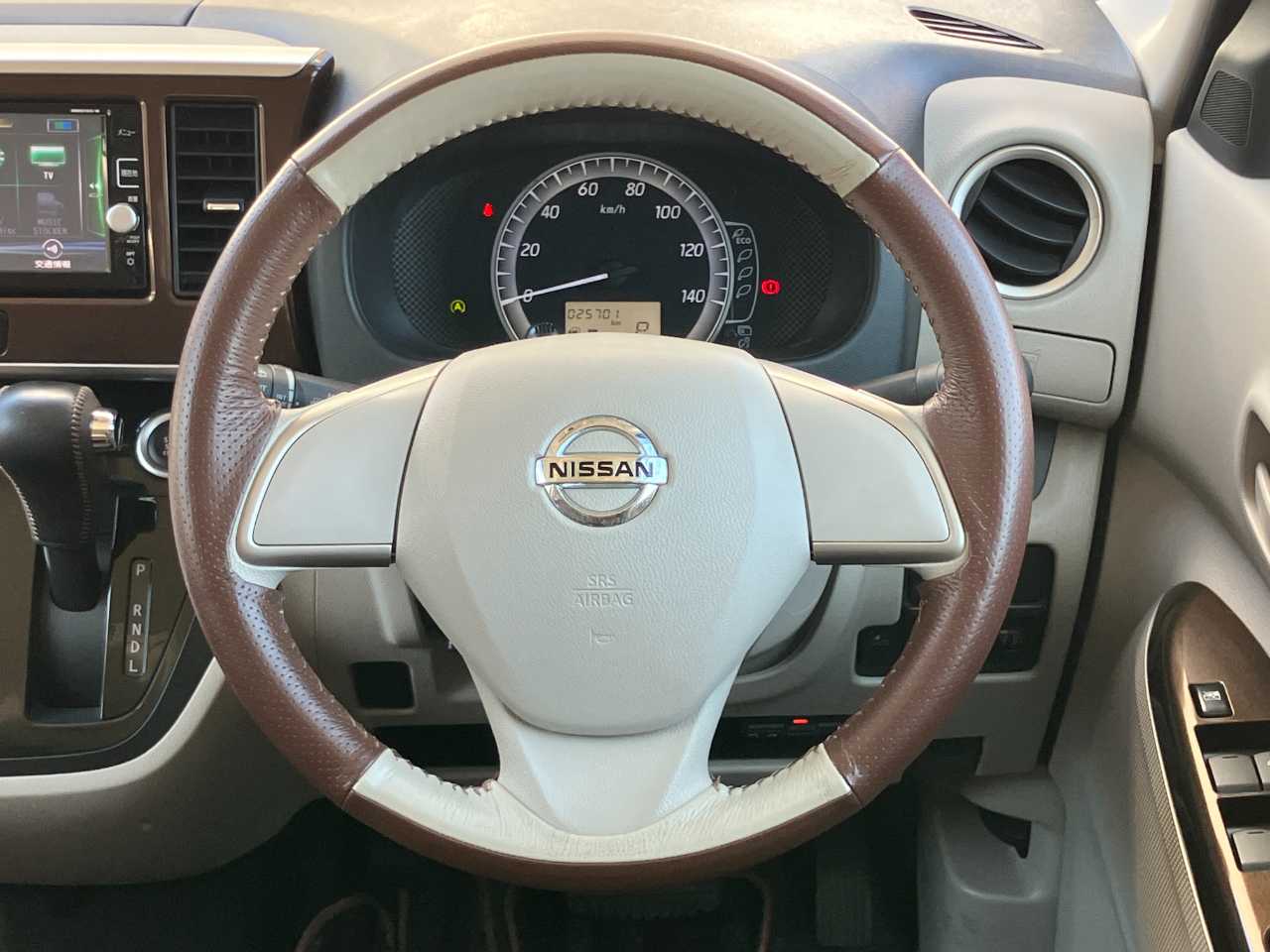 日産 デイズ　ルークス