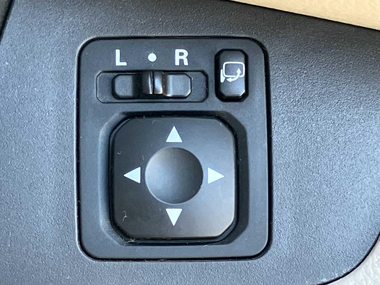 日産 デイズ　ルークス