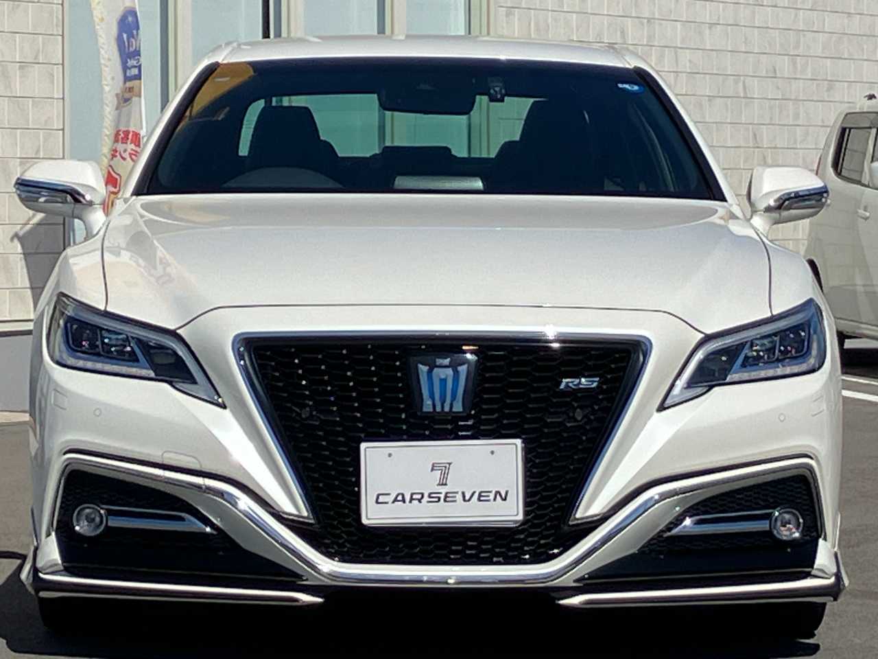 トヨタ クラウン　ハイブリッド