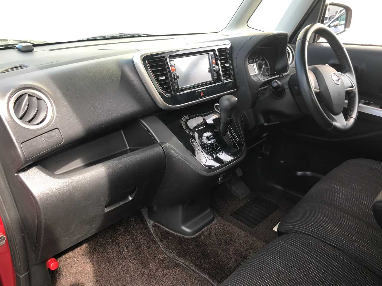 日産 デイズ　ルークス