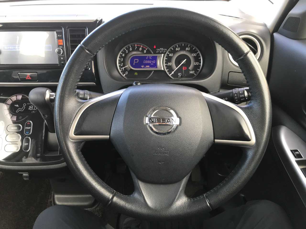 日産 デイズ　ルークス
