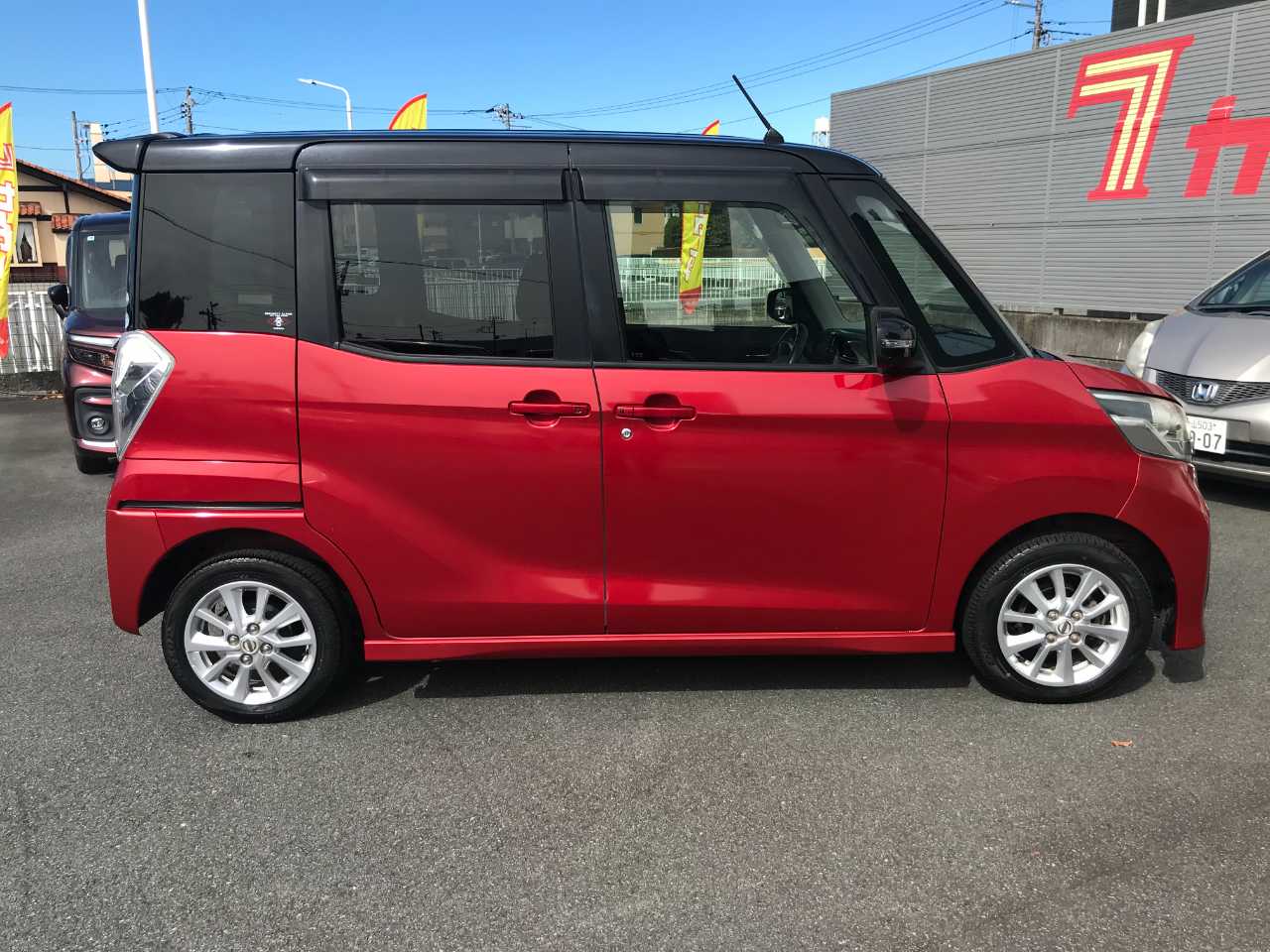 日産 デイズ　ルークス