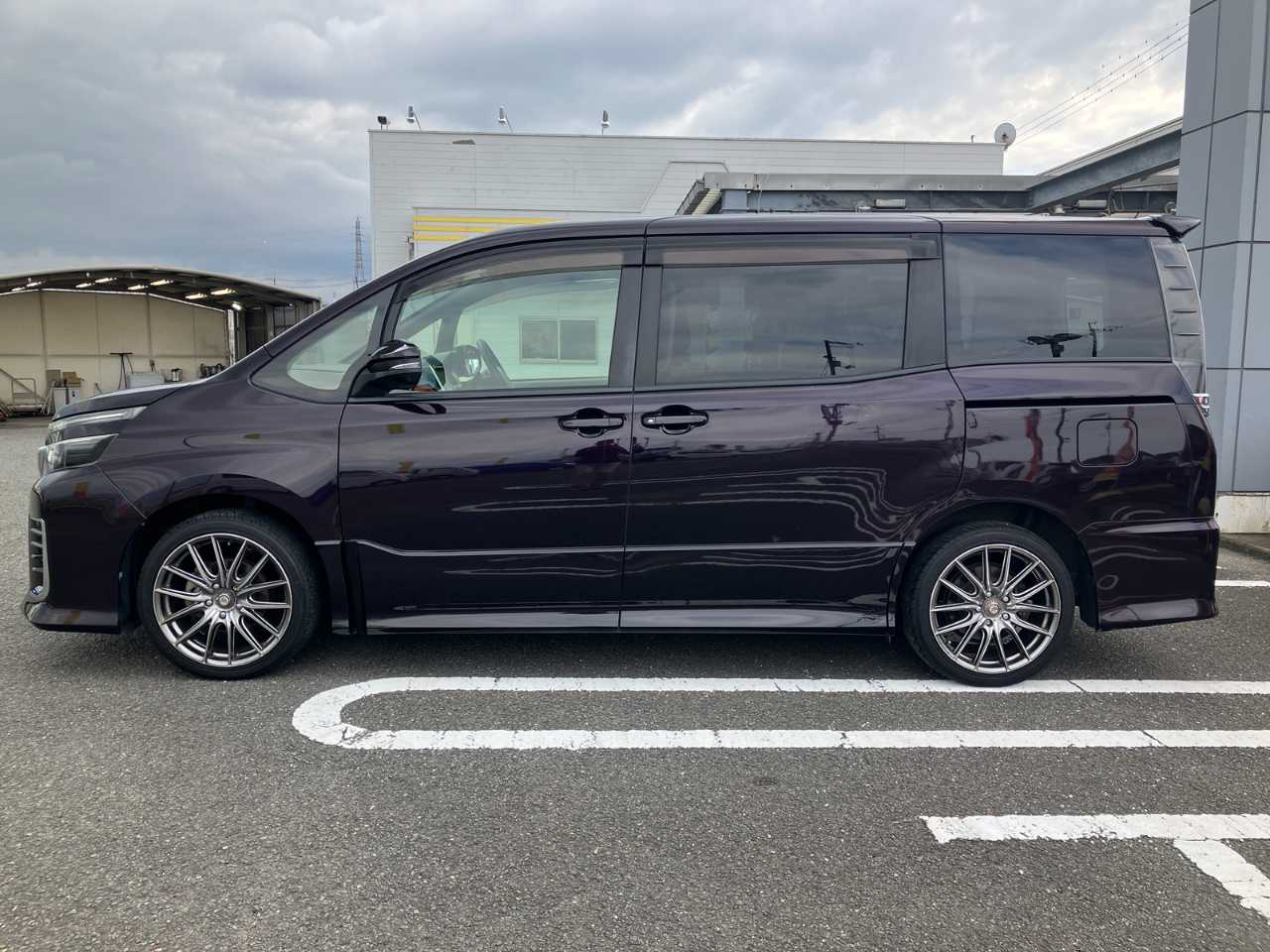 トヨタ ヴォクシー