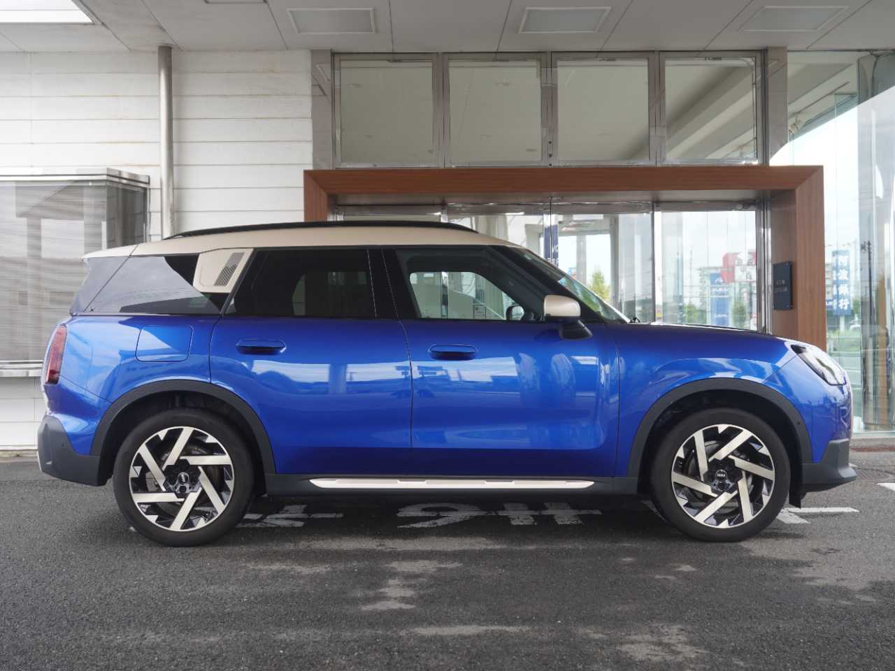ＭＩＮＩ ＢＭＷ　ミニ　ＳＵＶ