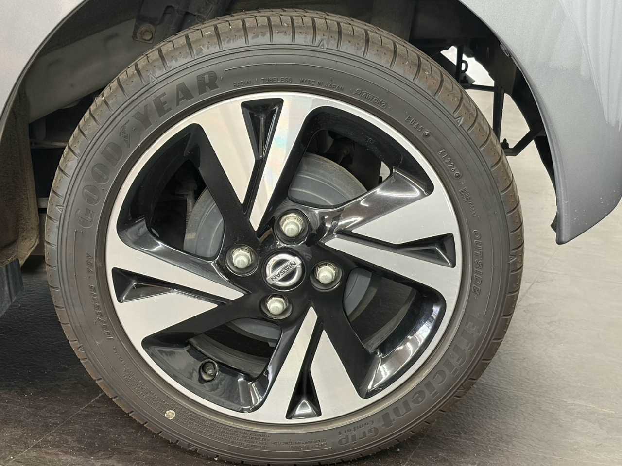 日産 デイズ