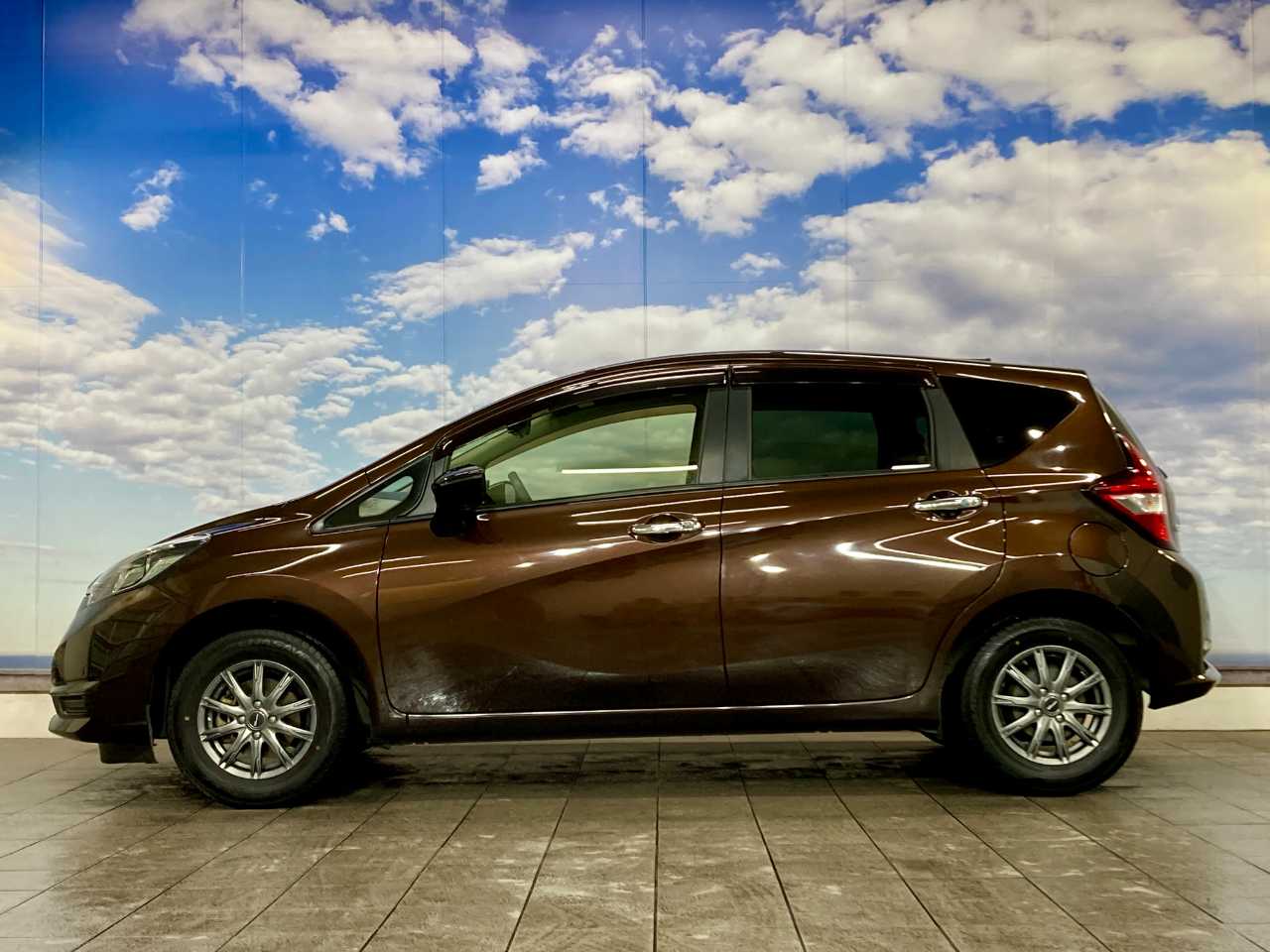 日産 ノート　ＨＢ