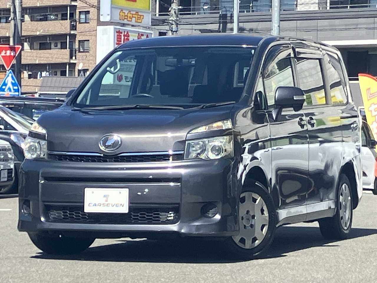 トヨタ ヴォクシー