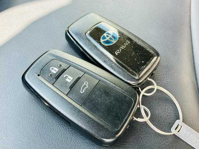 トヨタ ＲＡＶ４　ハイブリッド