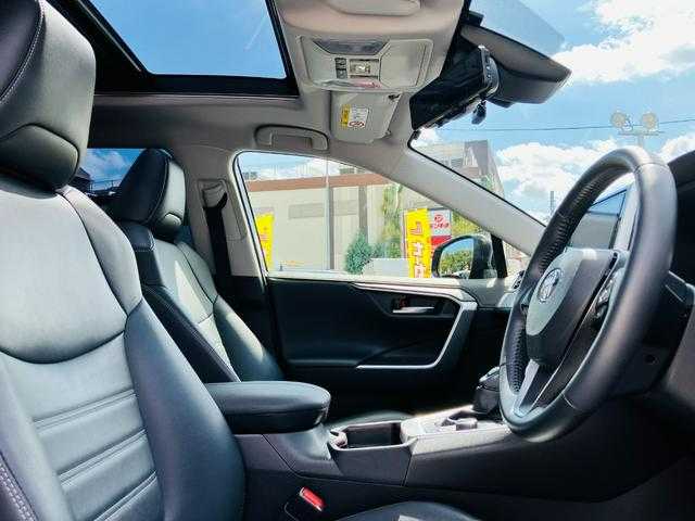 トヨタ ＲＡＶ４　ハイブリッド