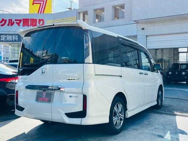 ホンダ ステップワゴン　スパーダ　ハイブリッド