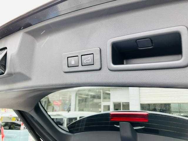 スバル レヴォーグ　レイバック