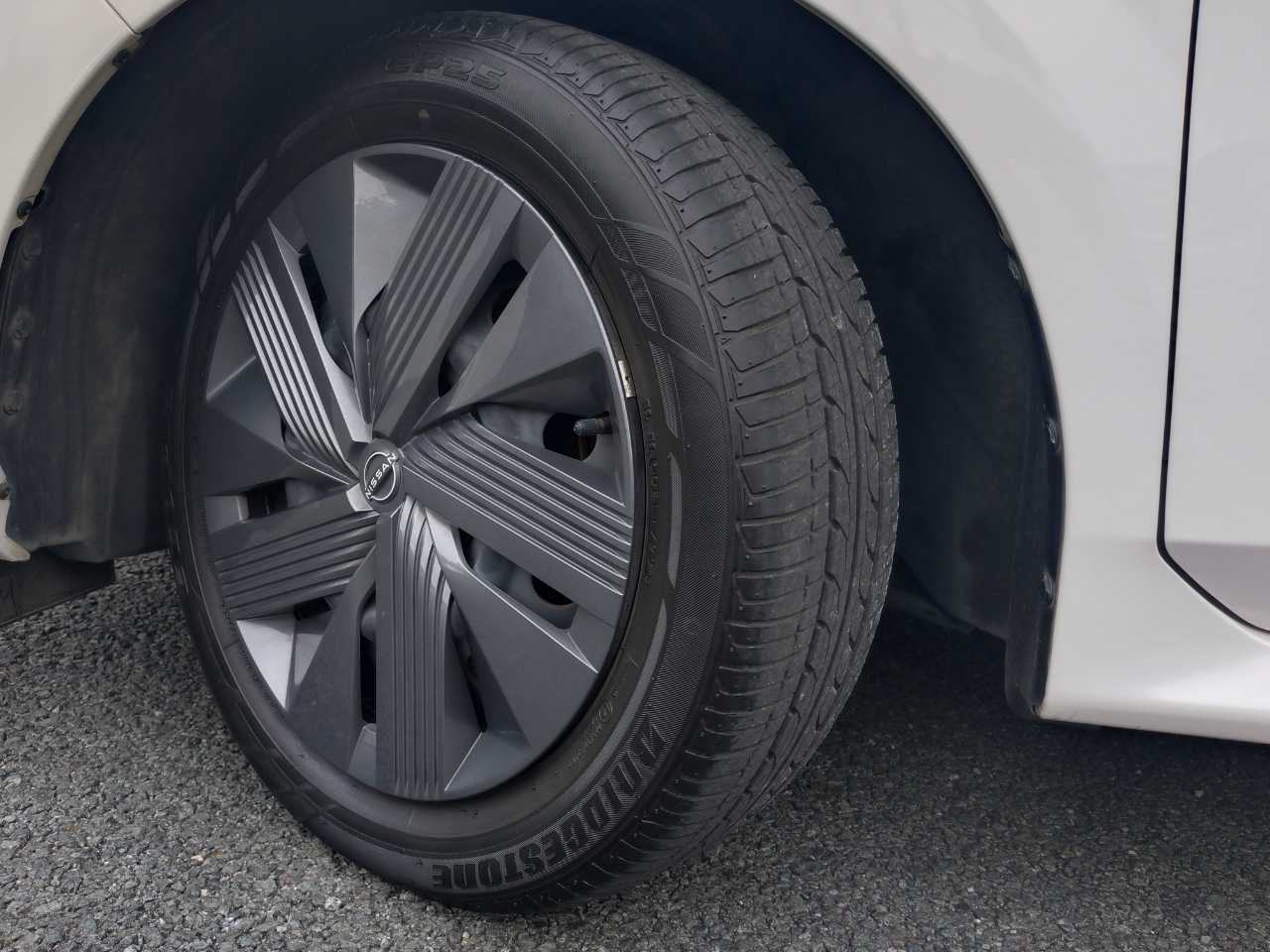 日産 ノート　ＨＢ