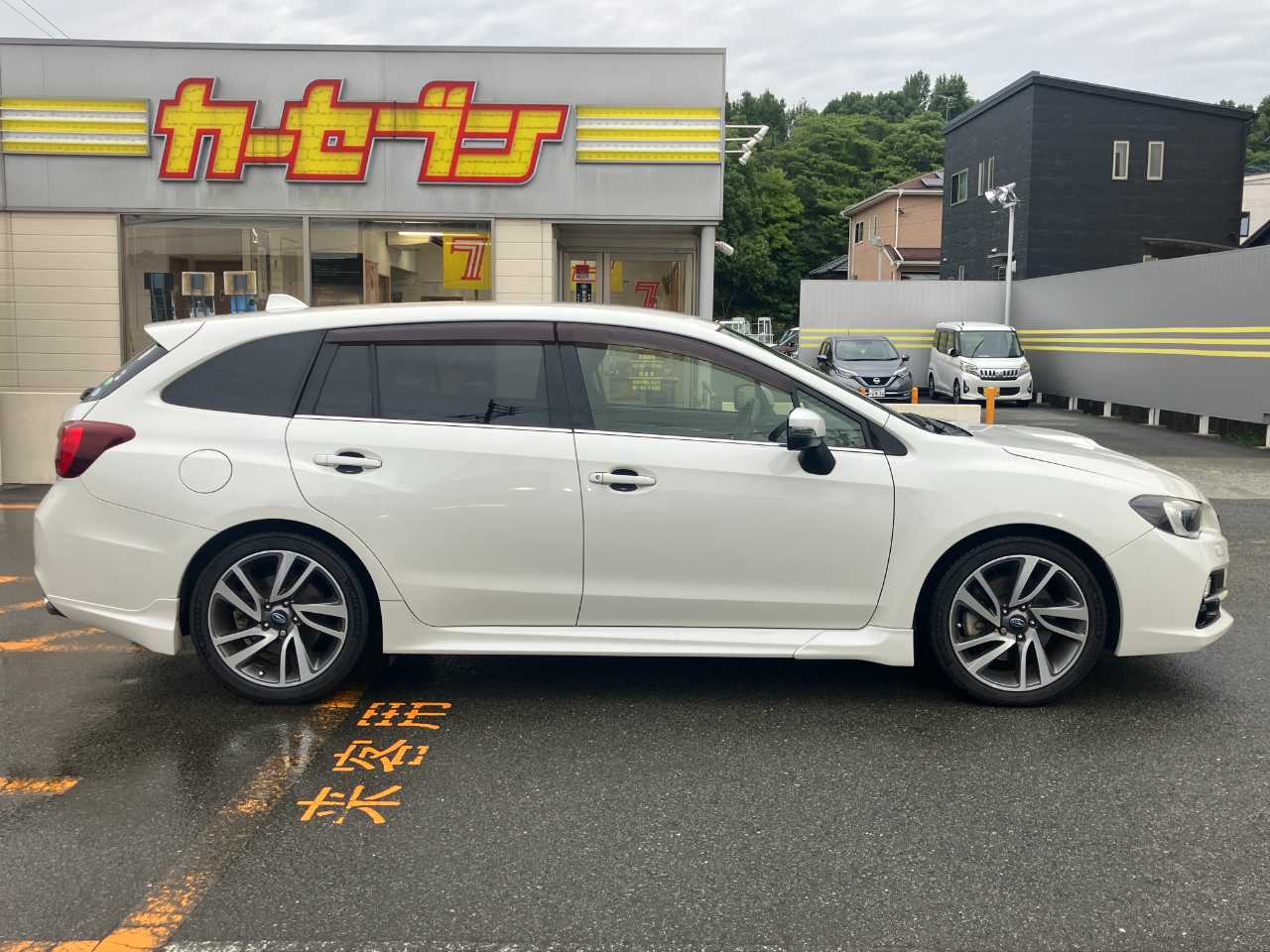 スバル レヴォーグ