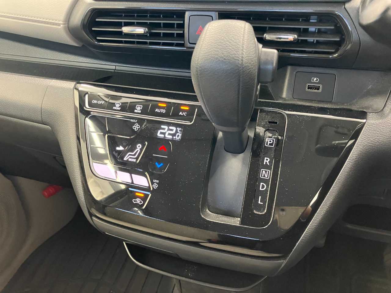 日産 デイズ