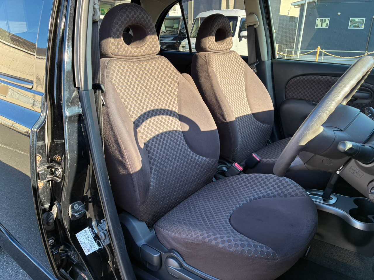 日産 マーチ　ＨＢ
