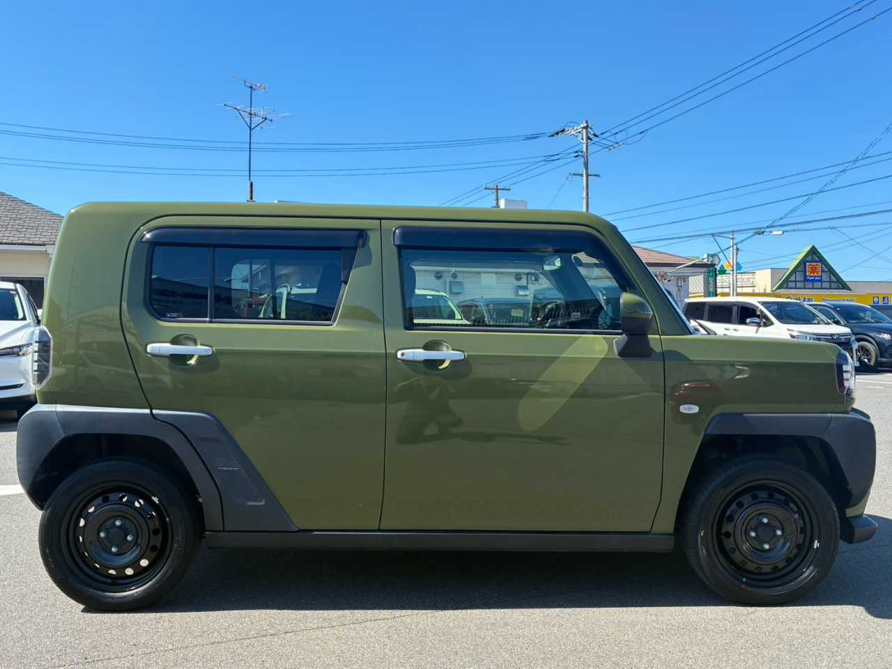 ダイハツ タフト