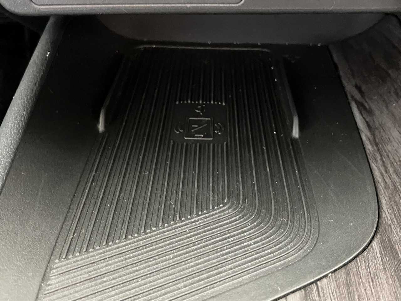 日産 オーラ