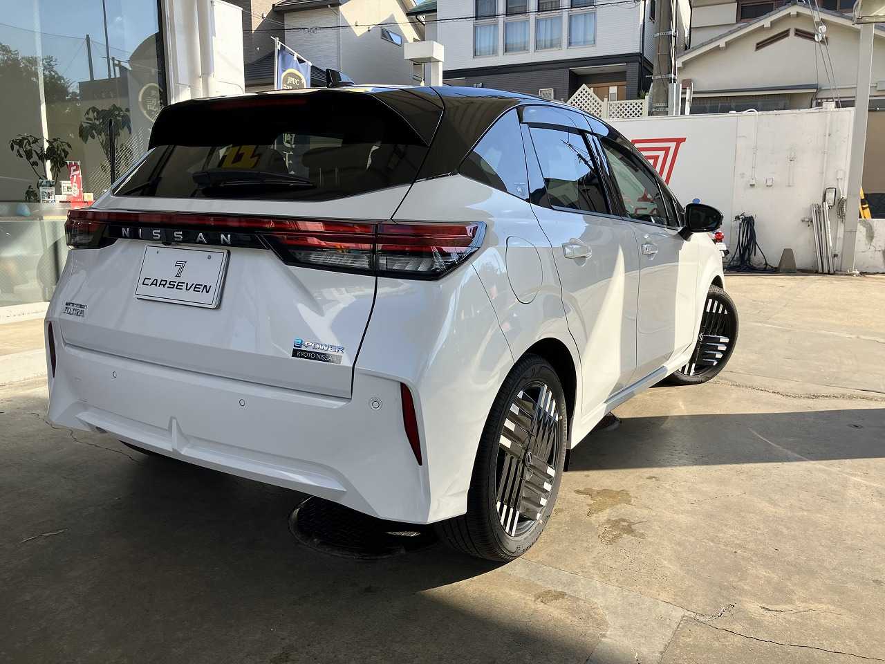 日産 オーラ