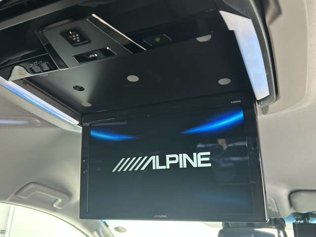 トヨタ アルファード　ハイブリッド