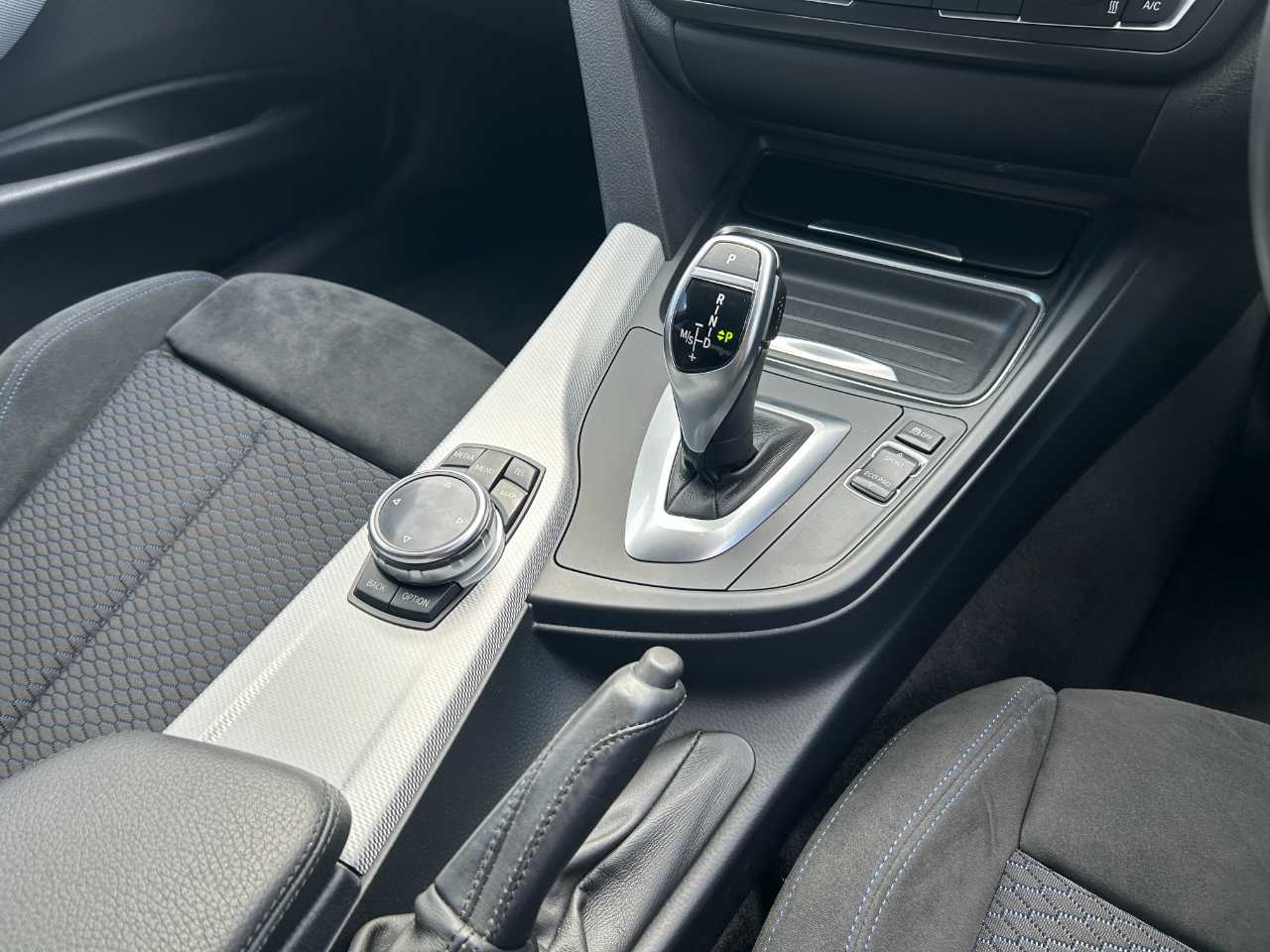ＢＭＷ ＢＭＷ　３シリーズ　ＳＤ