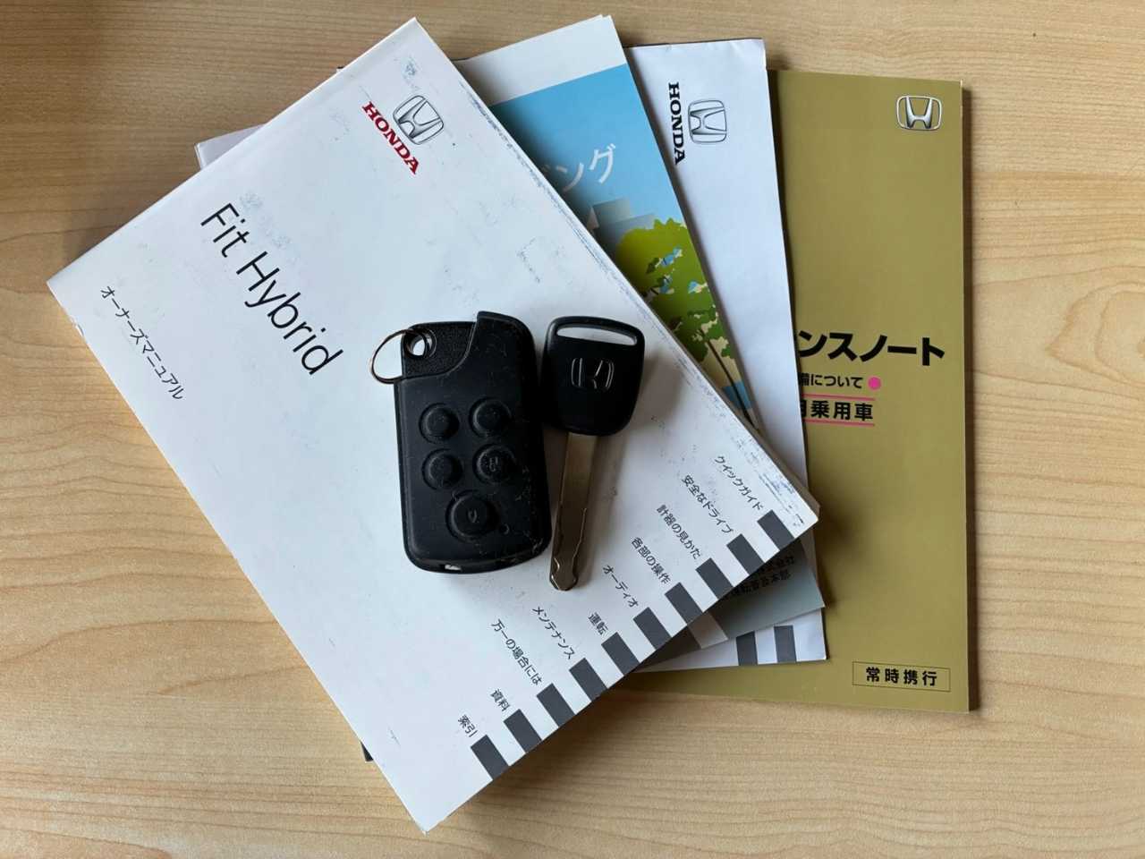 ホンダ フィット　ハイブリッド